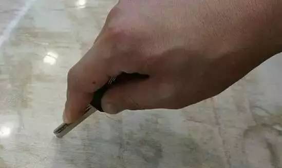 卧室柔光瓷砖使用真实感受,奶白色柔光瓷砖客厅装修效果图