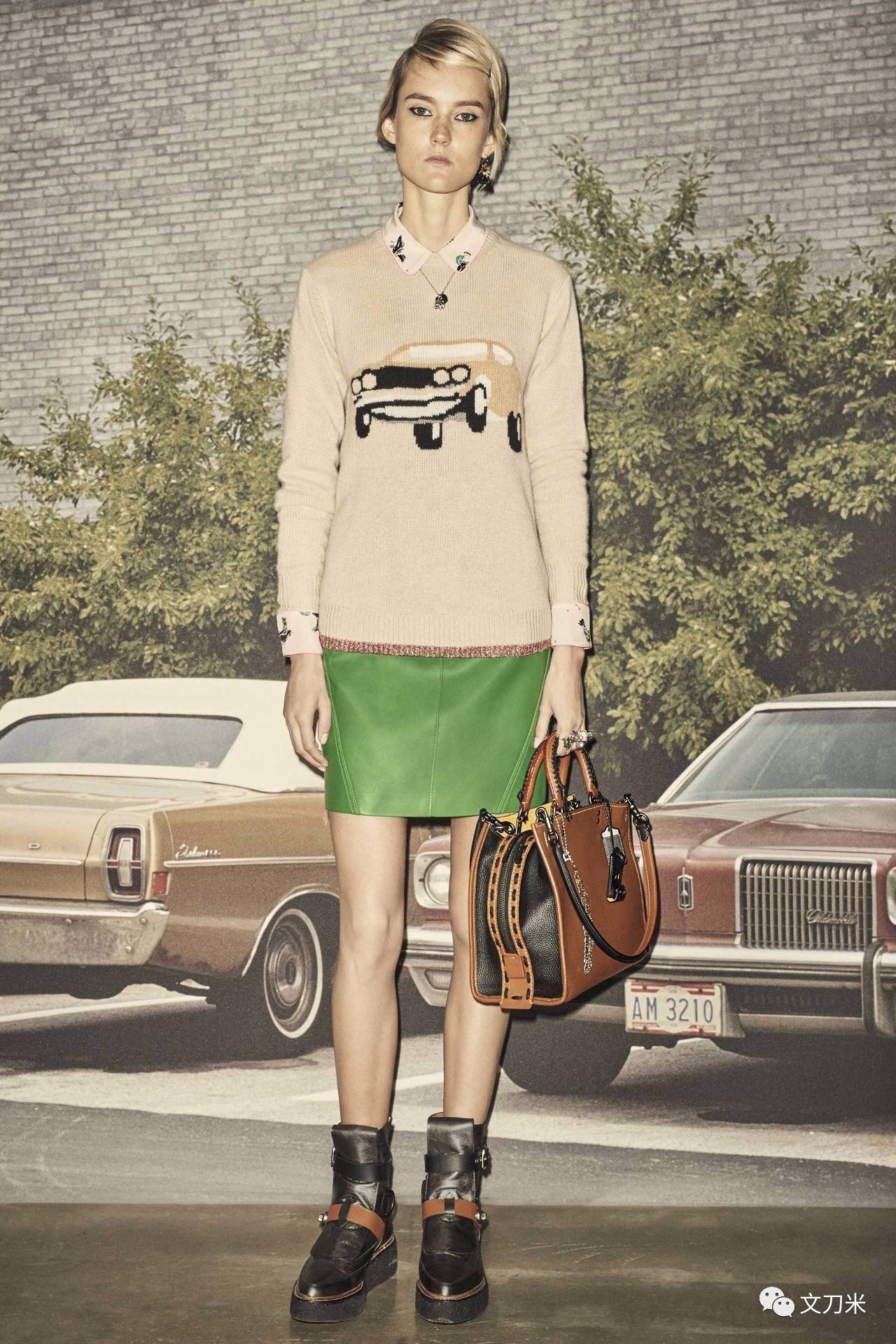 MK包包，曾经的王者光荣如今“农药”，Coach在丛中笑