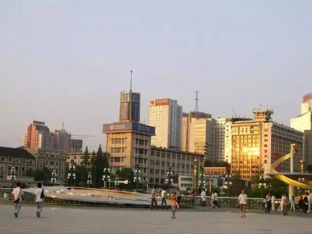 刘备蜀国遗址,刘备皇宫遗址在成都啥地方