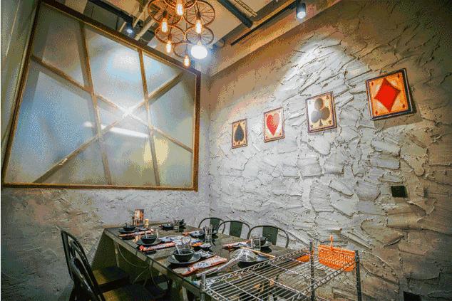 歪？别的小朋友都去吃好吃的了，你啥时候带我去啊？