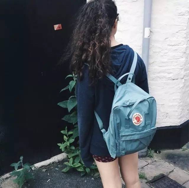 百搭双肩包推荐小众高级感,一款兼顾颜值与实用的双肩包