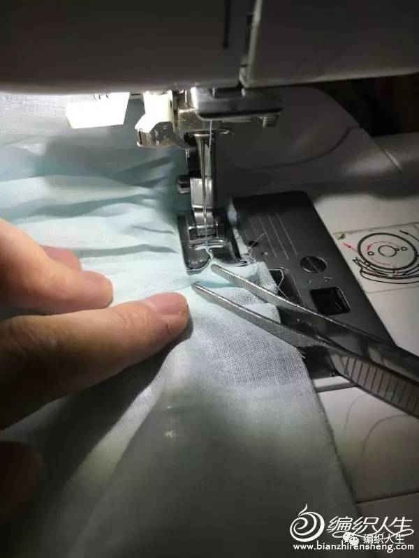 背心蓬蓬裙怎么搭配衣服才好看,钩布结合儿童裙图解