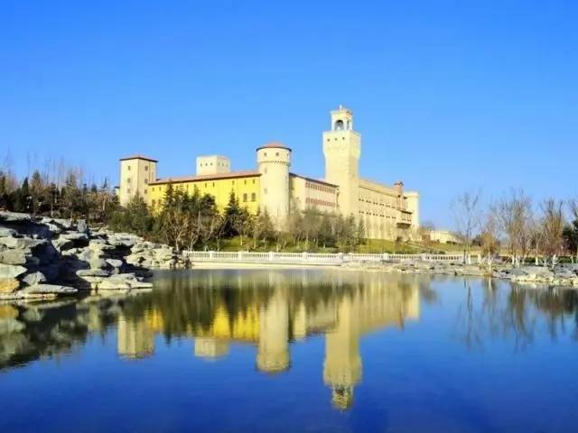 张裕瑞那城堡酒庄2016r2纪念版,陕西张裕瑞那城堡酒庄门票