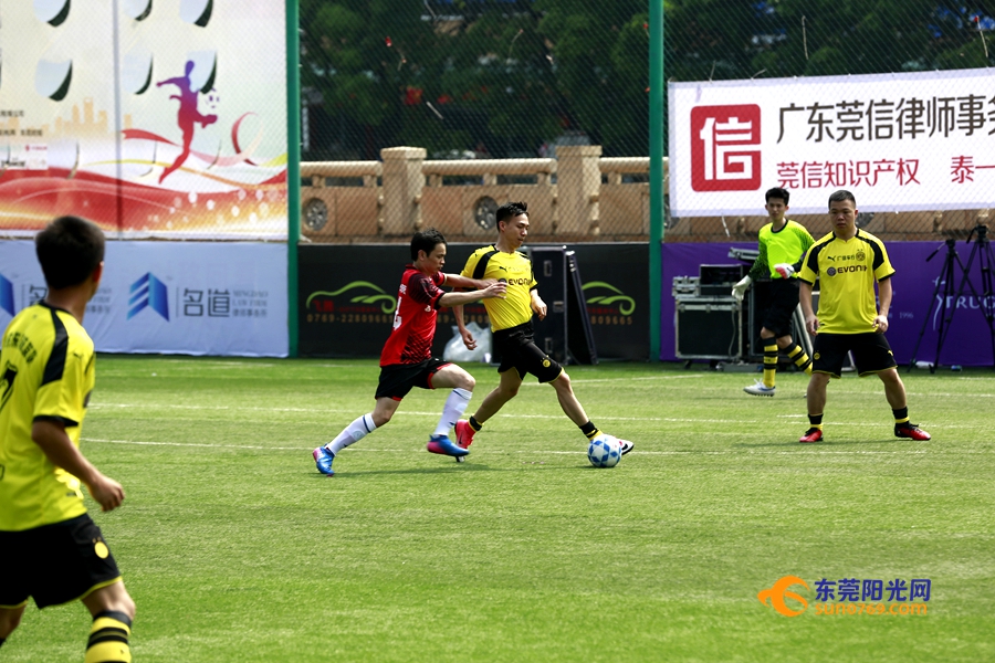 校友齐聚燃热血青春第二届东莞全国高校校友足球联赛开波