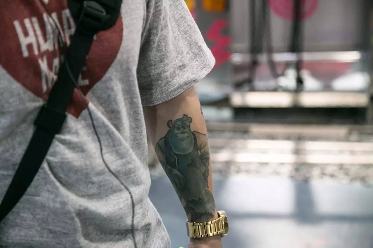 除了最新款最膨胀的球鞋，YOHOOD上这些有型的纹身也谋杀了无数菲林！