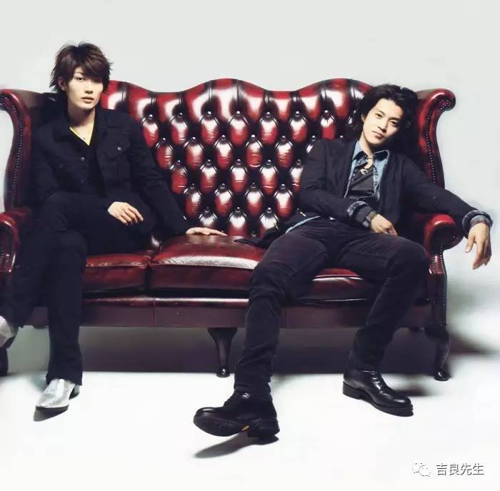 挖鼻孔的男人长相,挖鼻孔的男人