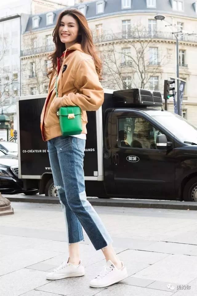 休闲九分裤搭配运动鞋好看吗,直筒九分裤怎么搭配运动鞋