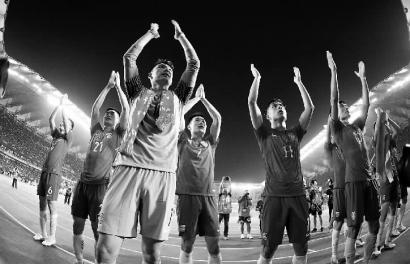 国足1比0胜韩国人,国足vs乌兹别克斯坦直播