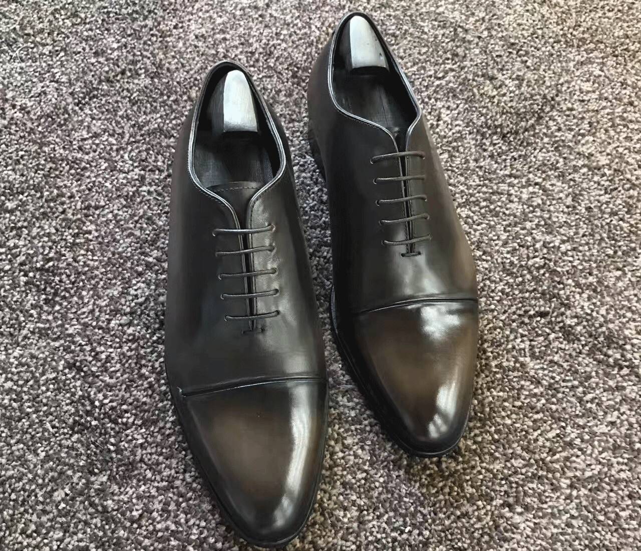 皮鞋皮革护理教程,真皮皮鞋一次性处理200元