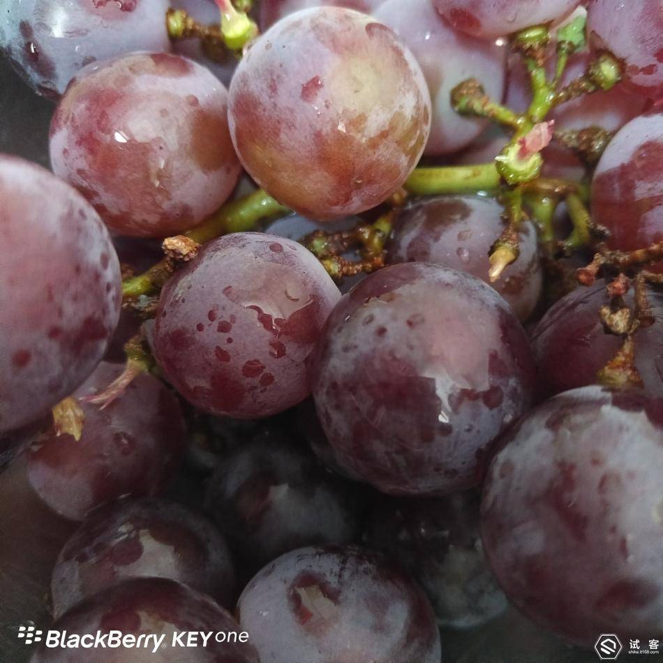 创新和守旧的区别,黑莓手机keyone如何