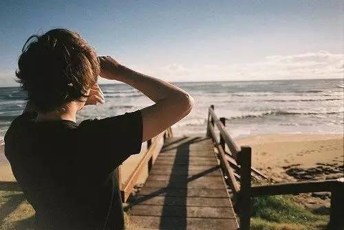 独行者｜无人分享的尴尬，标间的单人房差价，但我仍然选择一个人旅行