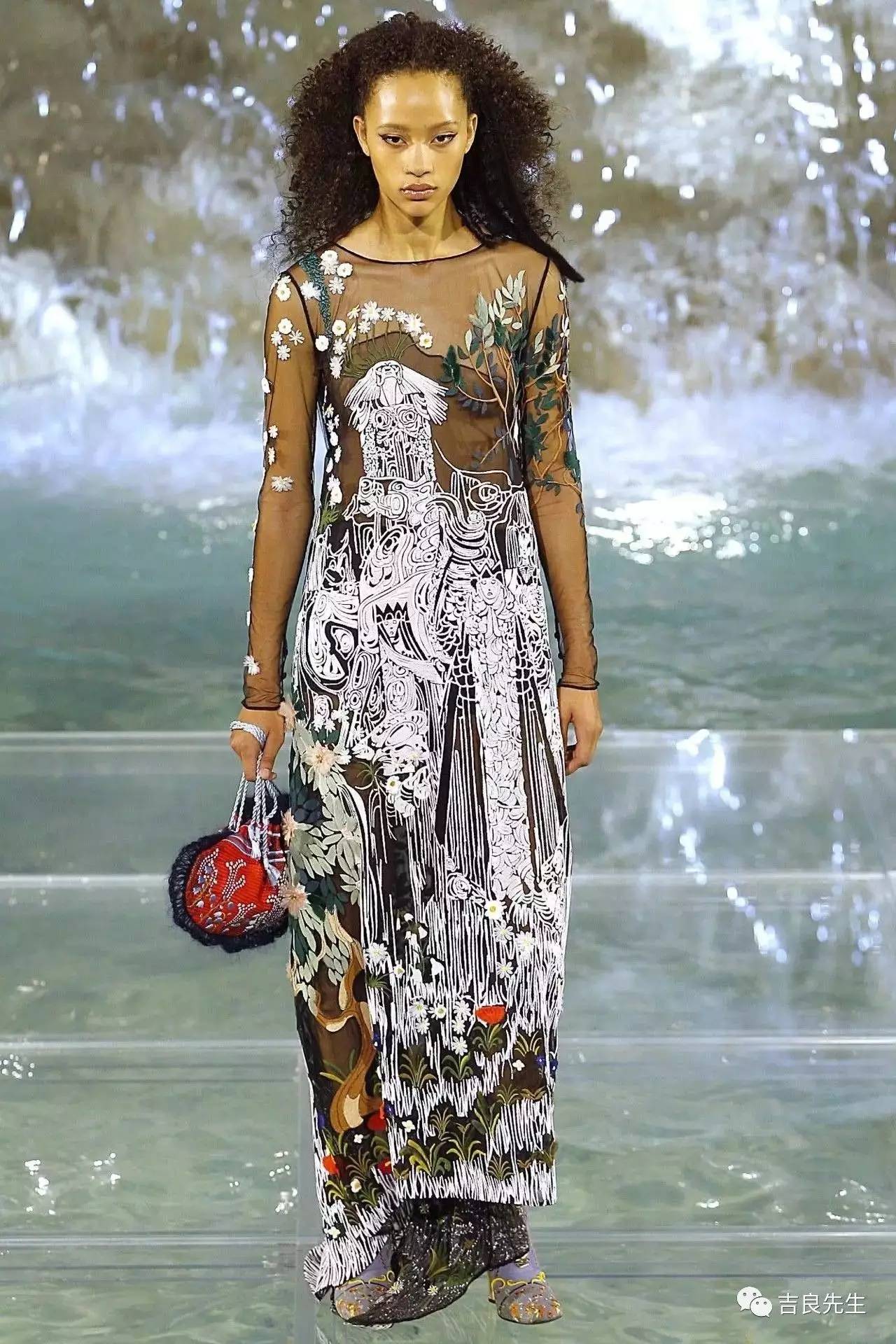 fendi萌物,fendi春夏秋冬系列