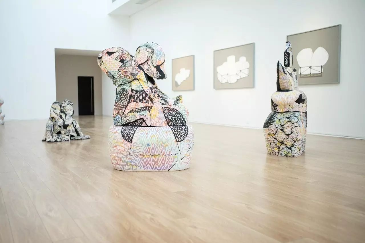 凤凰艺术展评视频,凤凰艺术年展评论