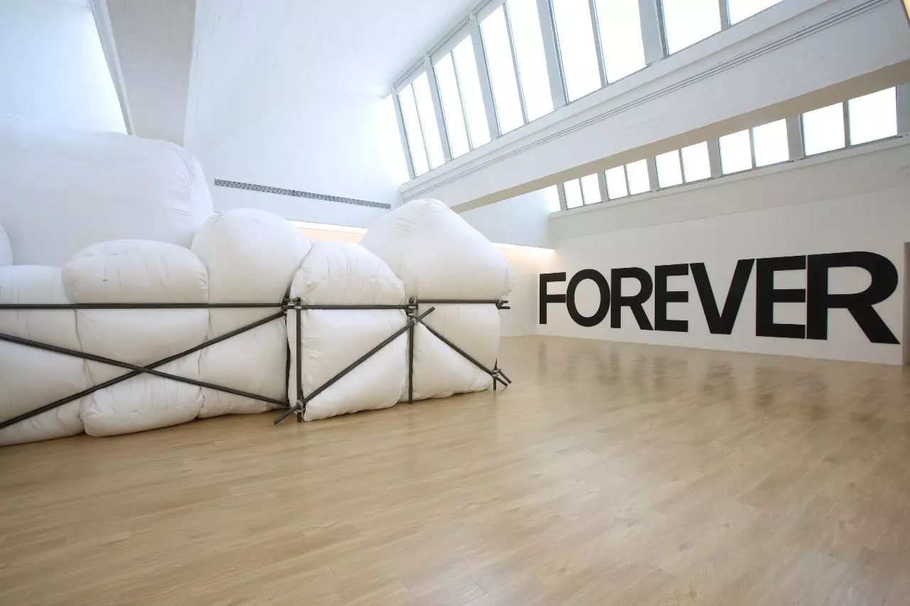 凤凰艺术展评视频,凤凰艺术年展评论