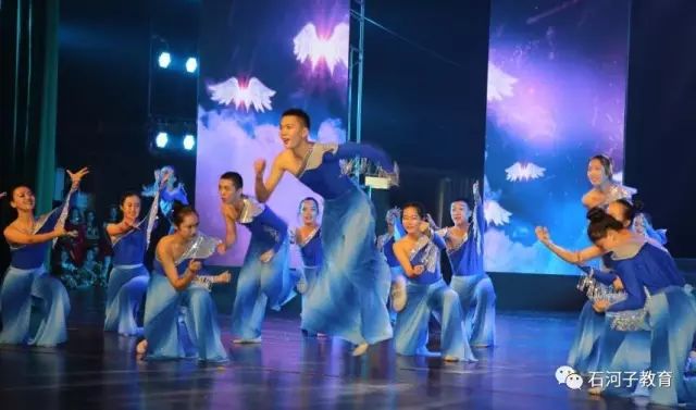 石河子优秀教师、优秀教育工作者等名单公布！