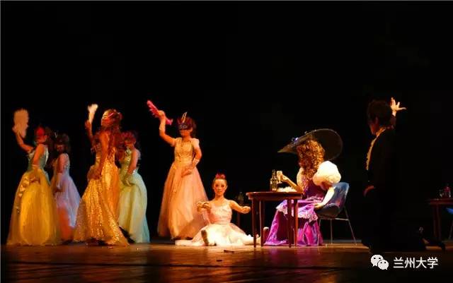 缤纷青春继往开来——兰州大学共青团发展历程回忆