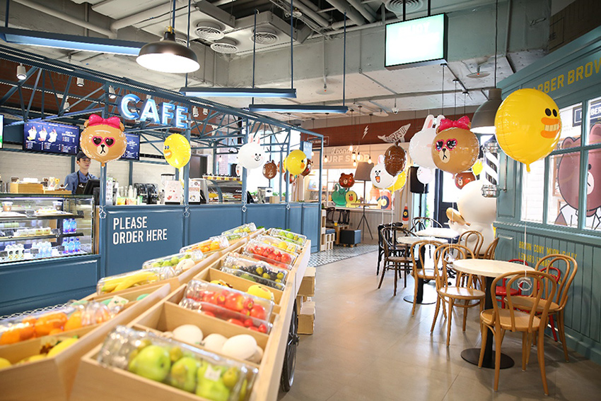 今日消费资讯：卷福确认出演《吉普赛男孩》、SupremexKAWS或将成真