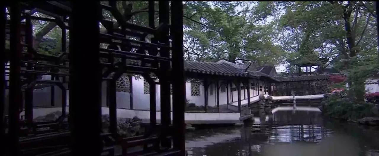 拙政园具有浓郁的江南水乡特点吗,拙政园的空灵雅致之美