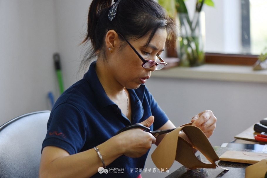 正宗高档老北京鞋,北京1978手工皮鞋加盟