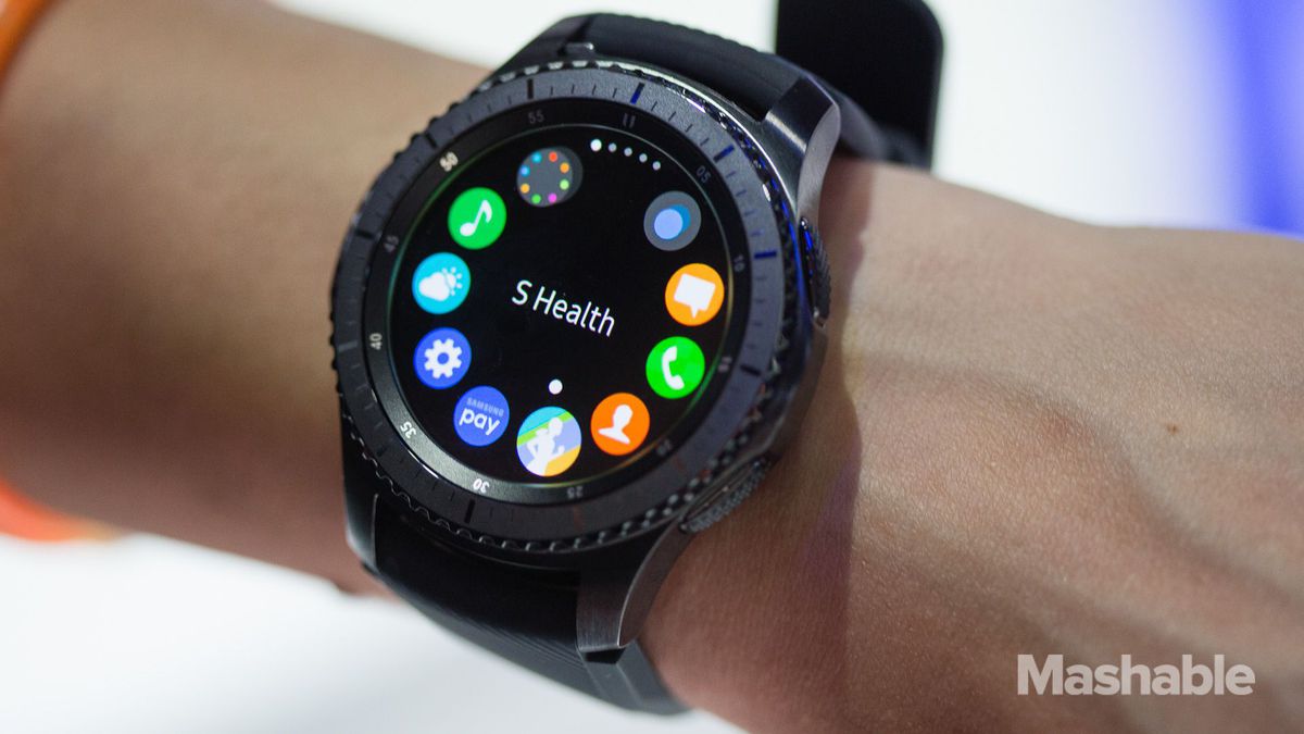 三星gears3手表功能运动版,三星gears3智能手表运动