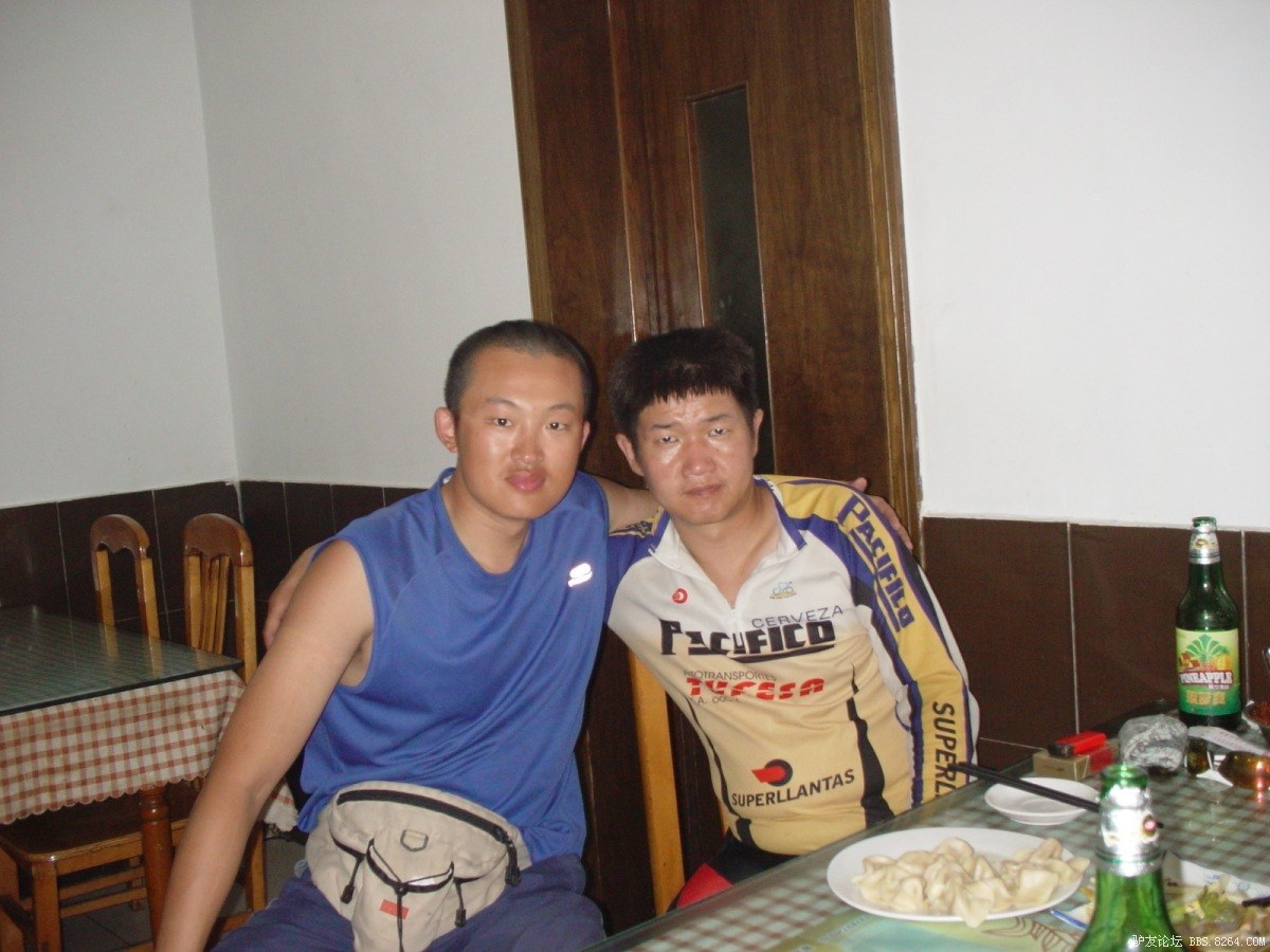 一个人一台车到西藏,一个人一辆车直通拉萨