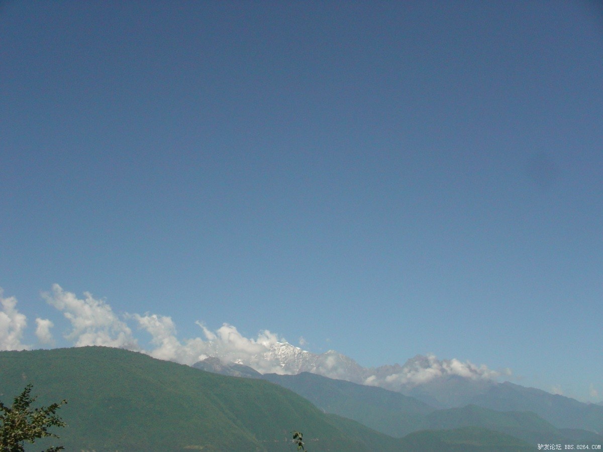 一个人一台车到西藏,一个人一辆车直通拉萨