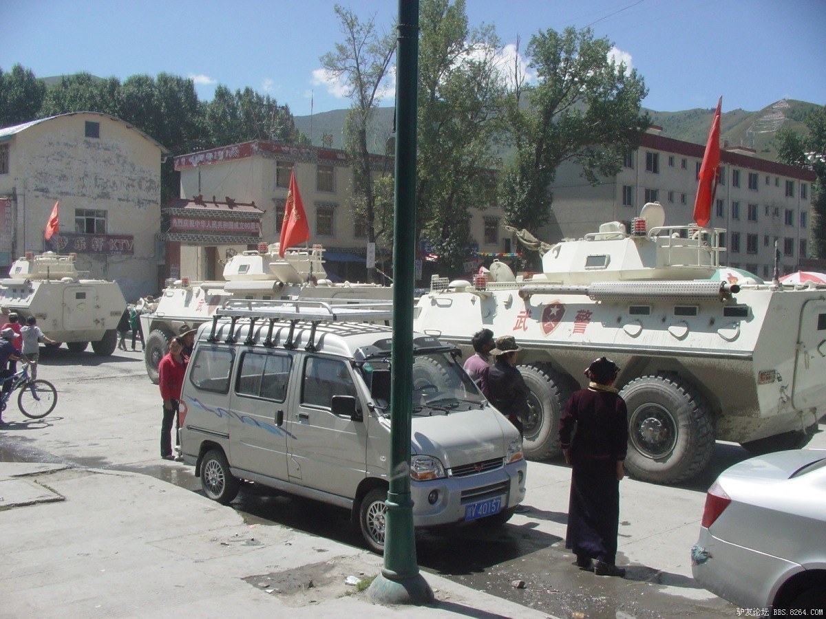 一个人一台车到西藏,一个人一辆车直通拉萨