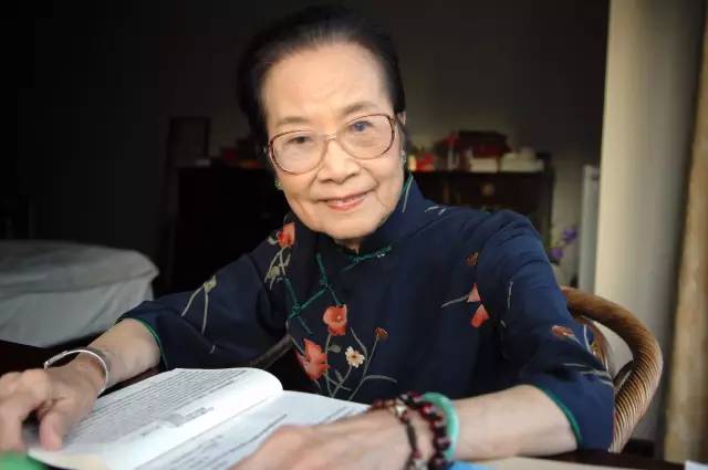 她坚持吃素90年,老人吃素活了103岁