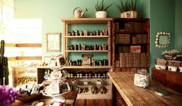 国庆节去东京？那这条微信你得收好了！20家不务正业的最时髦小店让你买不停……