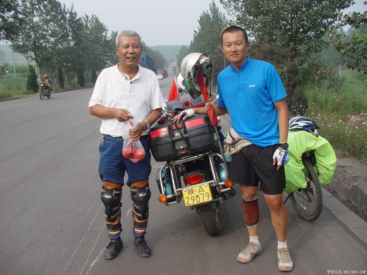 一个人一台车到西藏,一个人一辆车直通拉萨