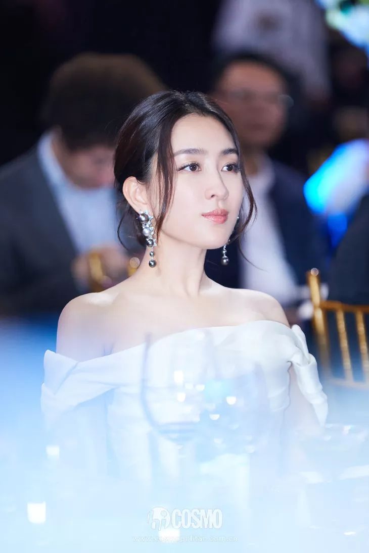 美人计戴眼镜刘海怎么剪好看,肉肉脸型适合什么刘海