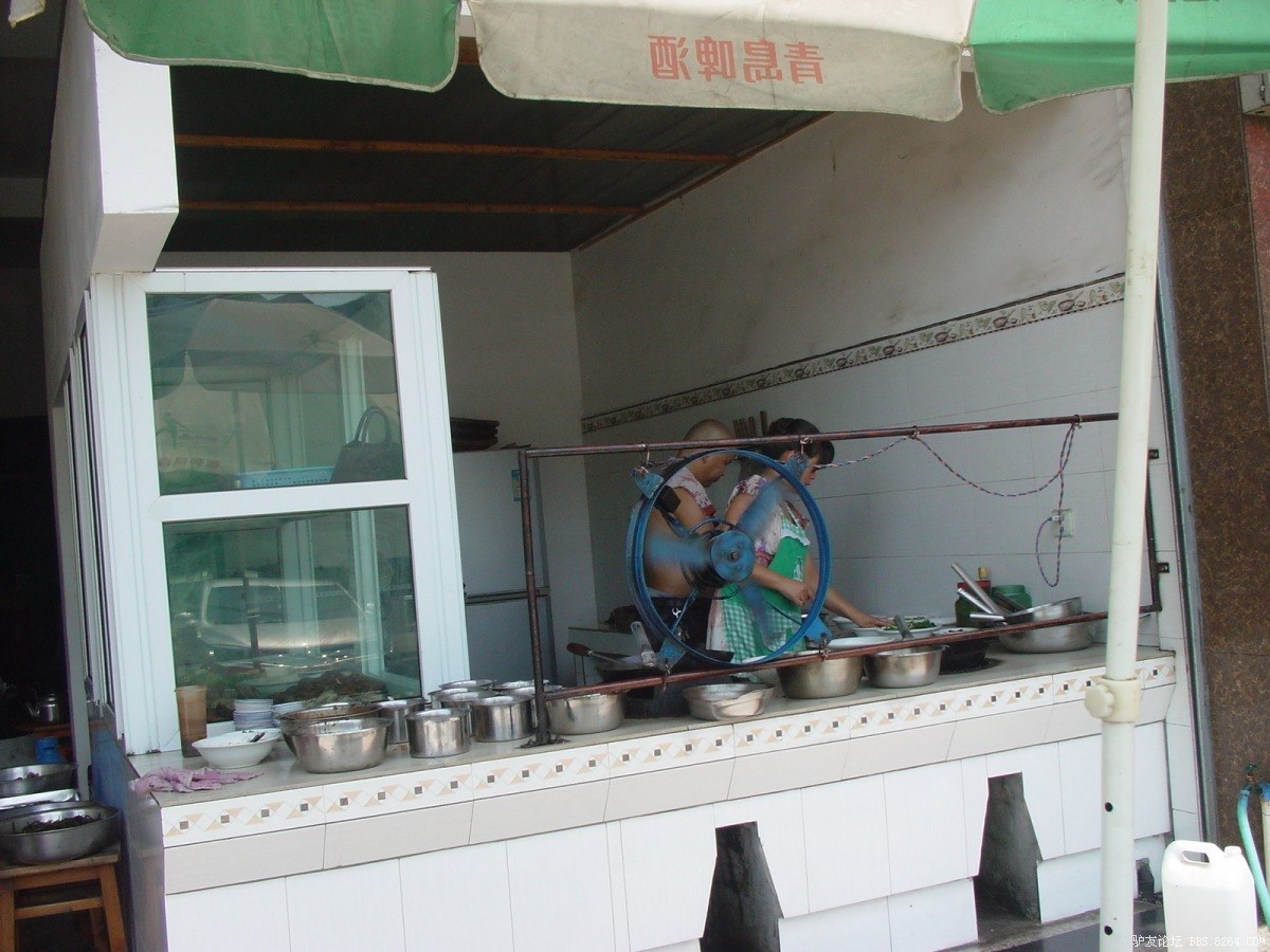 一个人一台车到西藏,一个人一辆车直通拉萨