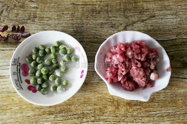 宴会菜清蒸虾丸,清蒸莲藕虾丸