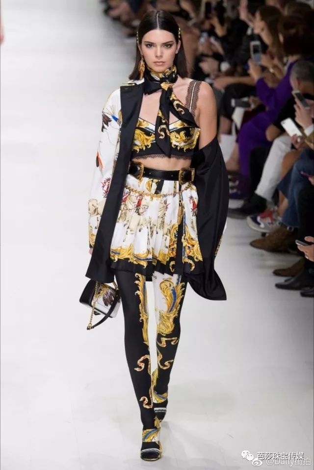 丝巾的100种新玩法,丝巾的各种新玩法