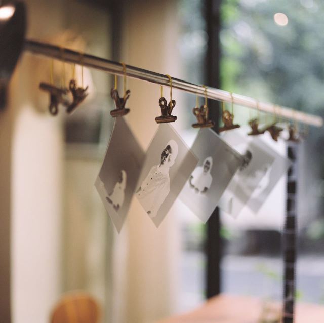 没有数码、不用PS，这间照相馆里的每一记快门，都是凝固的时光