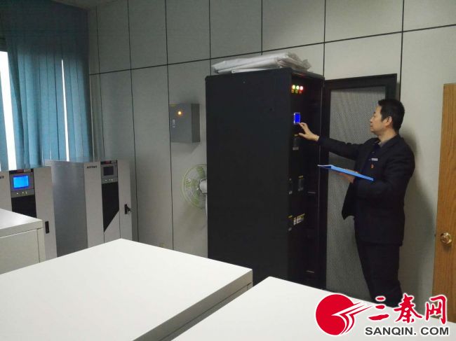 谱写绚烂多彩的人生华章,用坚守谱写人生华章