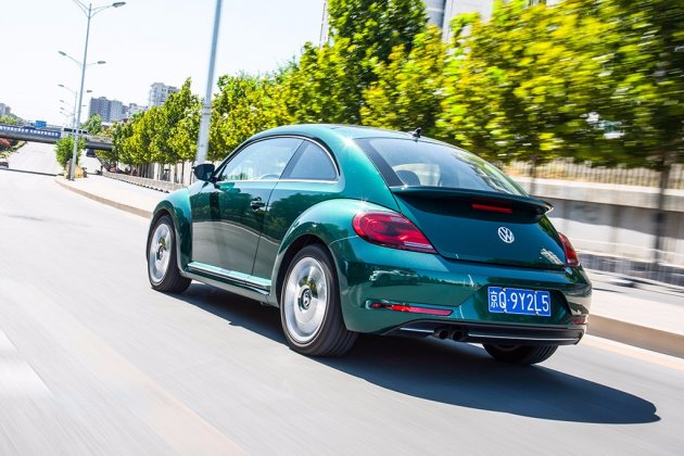 大众甲壳虫2018纵乐版,甲壳虫路上回头率