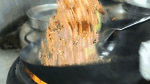 无锅不成家，这7口锅能暖心、能上镜，还能当传家宝｜编辑之选第12期