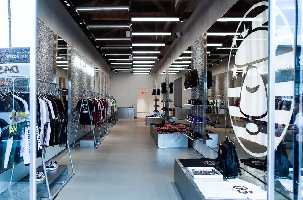 冲入美国的AAPE，用源自街头的设计实力圈粉