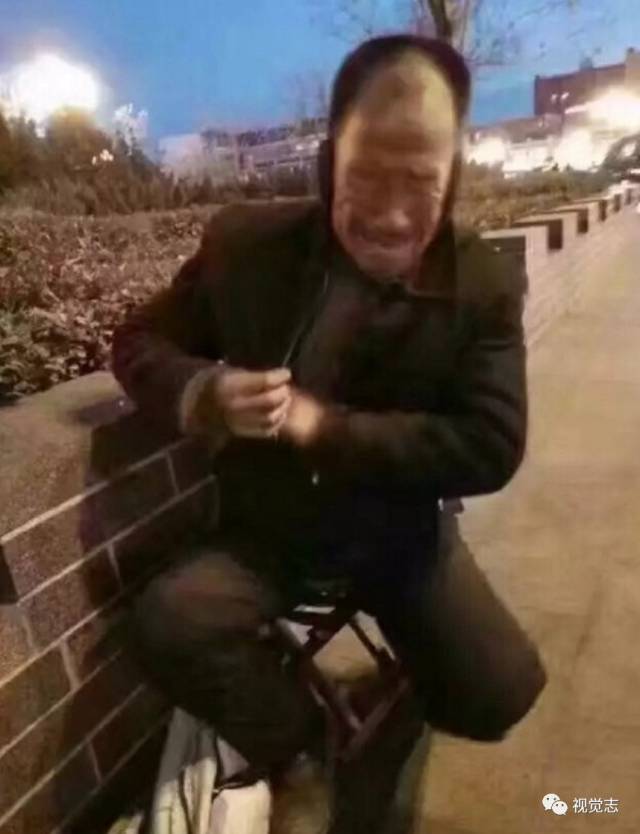 迟到5分钟，哭了半小时……天冷了，心不能寒