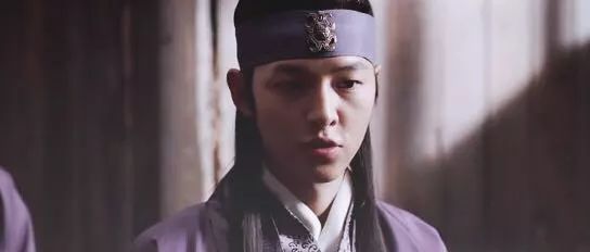 宋仲基和宋慧乔视频,宋钟基权志龙