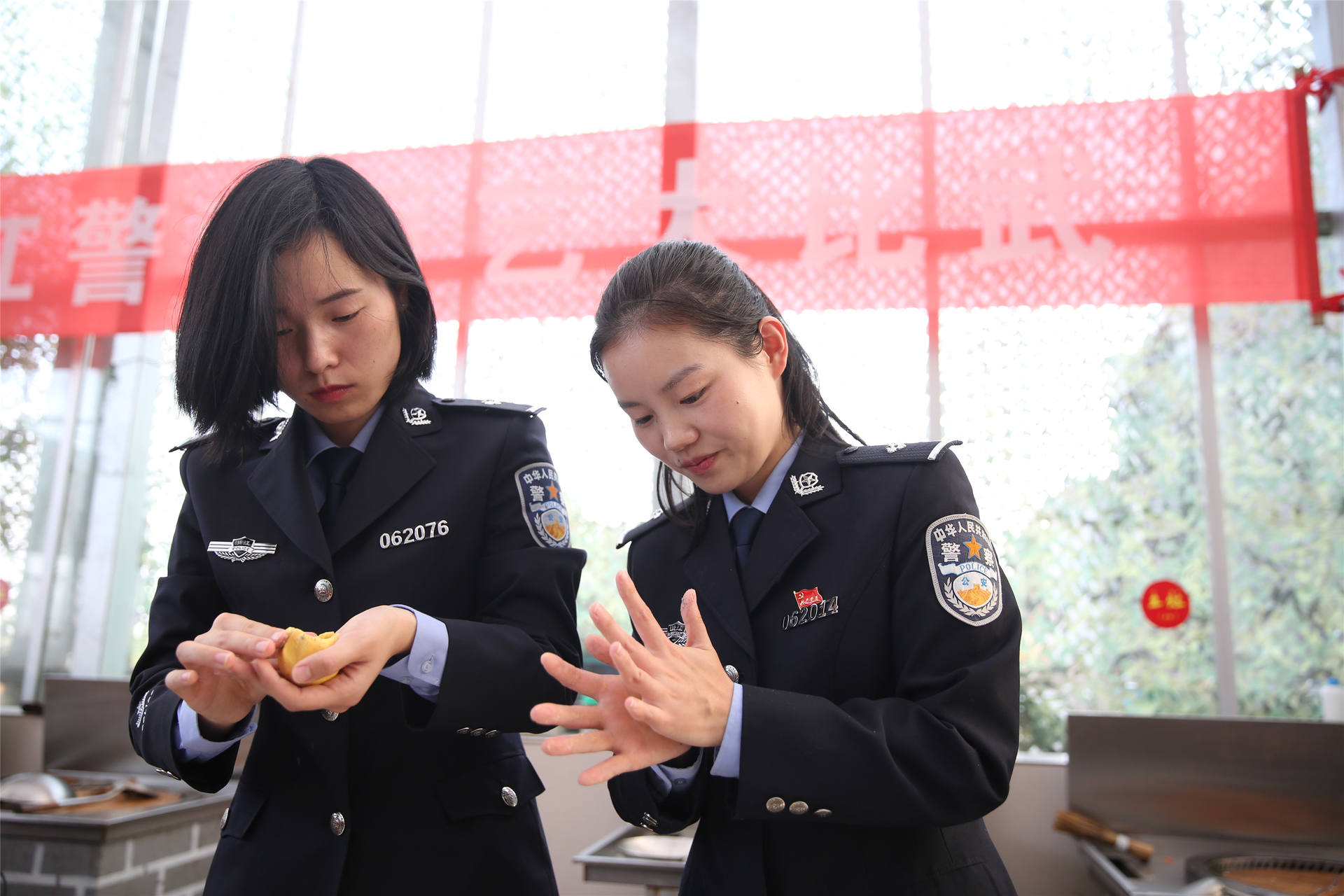告诉你，我就是来拉仇恨的！警营厨神争霸赛火热开启~
