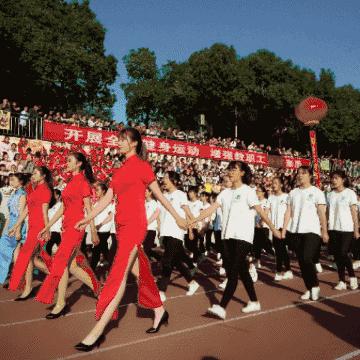 你昨天的朋友圈里还差一张动图~