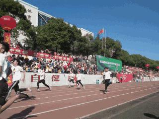 你昨天的朋友圈里还差一张动图~