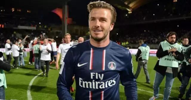 穿长袖踢球的球星,野球场穿什么球衣的一看就是高手