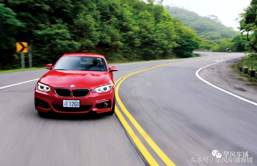 道路中间黄线虚线的含义是什么,道路两边的白线虚线是什么意思