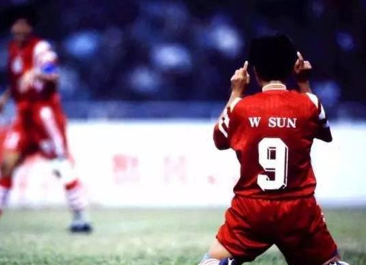 世界足球小姐孙雯简历,世界女子足球孙雯