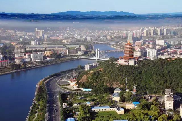 各个地方的特点美景美食,这些地方景色美食都不容错过