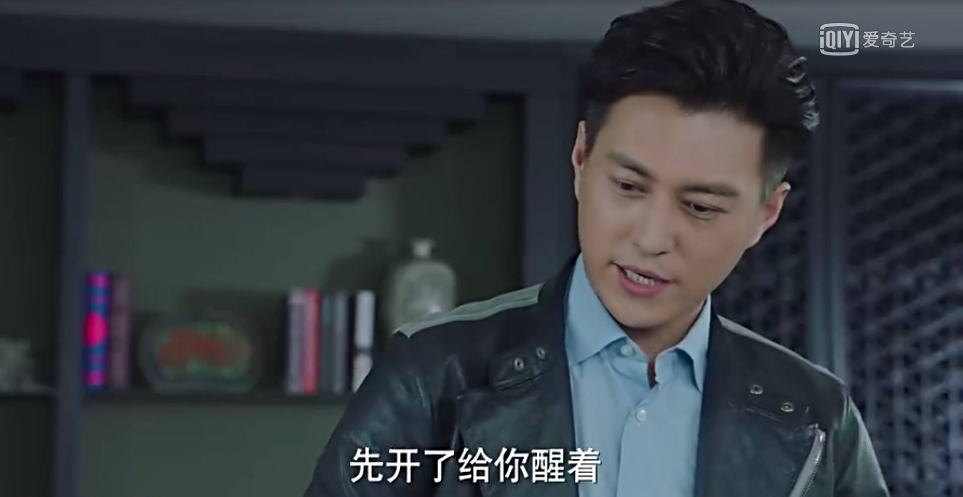 贺涵我的前半生穿了多少套衣服,我的前半生贺涵是什么样子的人