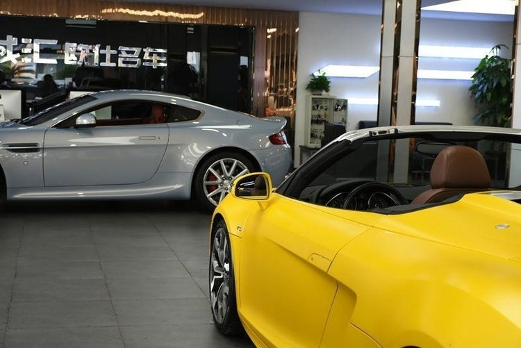 奥迪r8spyder赛道版,奥迪r854万